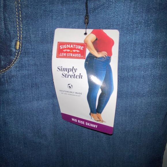 NWT Levi’s Super Stretch Mid Rise Skinny Jeans NEW - Picture 5 of 5